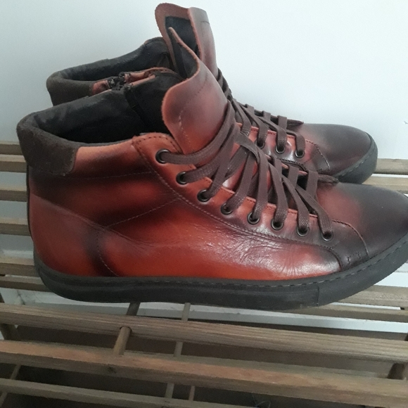 Dino Draghi Distressed Brown Leather Boots - Picture 4 of 5